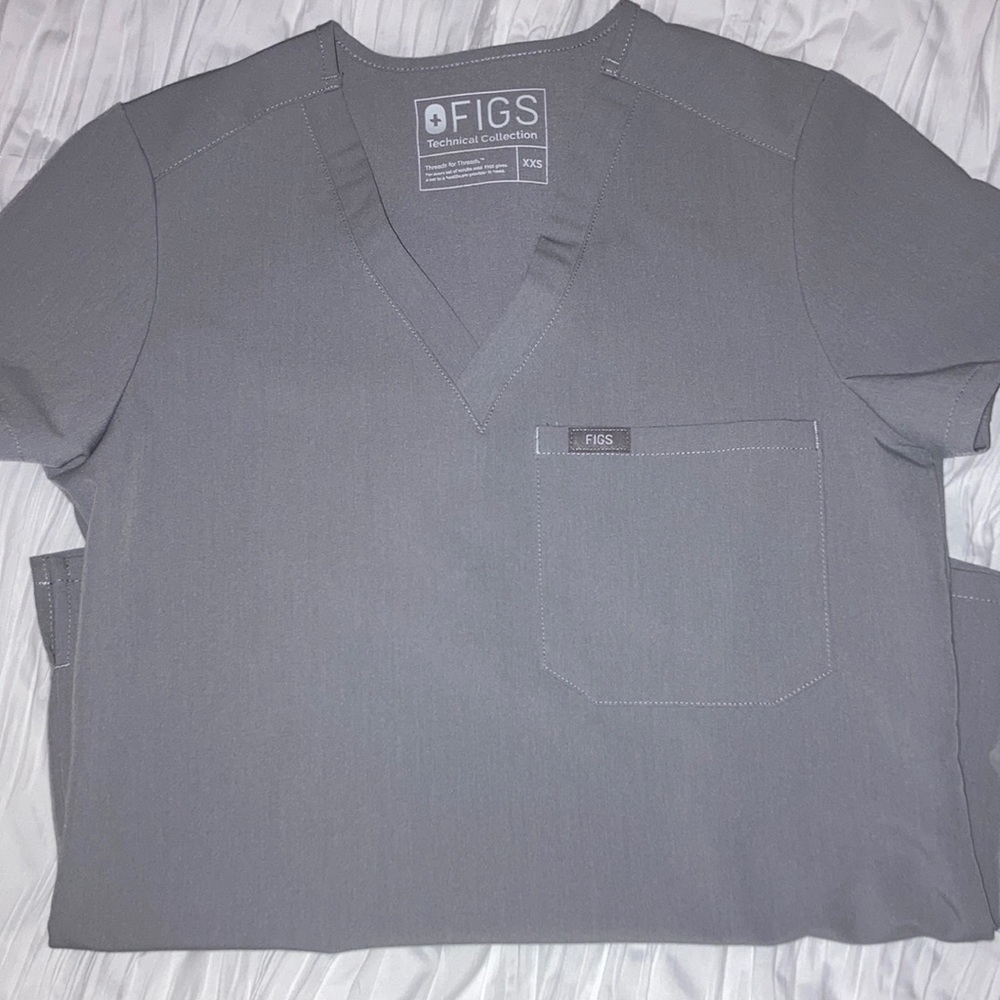 *DO NOT BUY-Reserved* Figs Cement Catarina Top